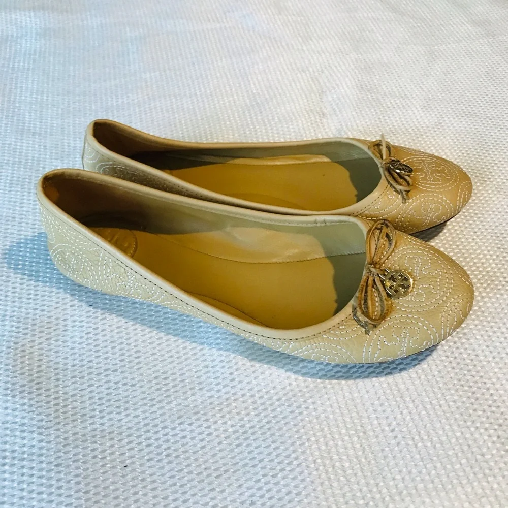 Tory Burch Tan Flats with Bow and Metallic‎ Charm